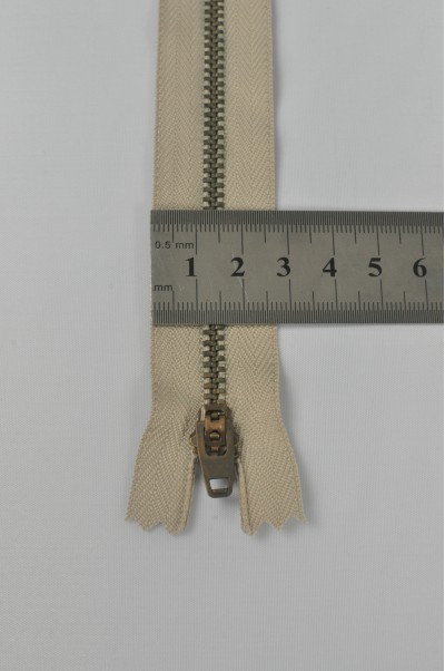 ZIP050  1號拉鏈  青古銅拉鏈   密尾拉鏈  金屬拉鏈  不設單獨拉鍊訂購 側面照